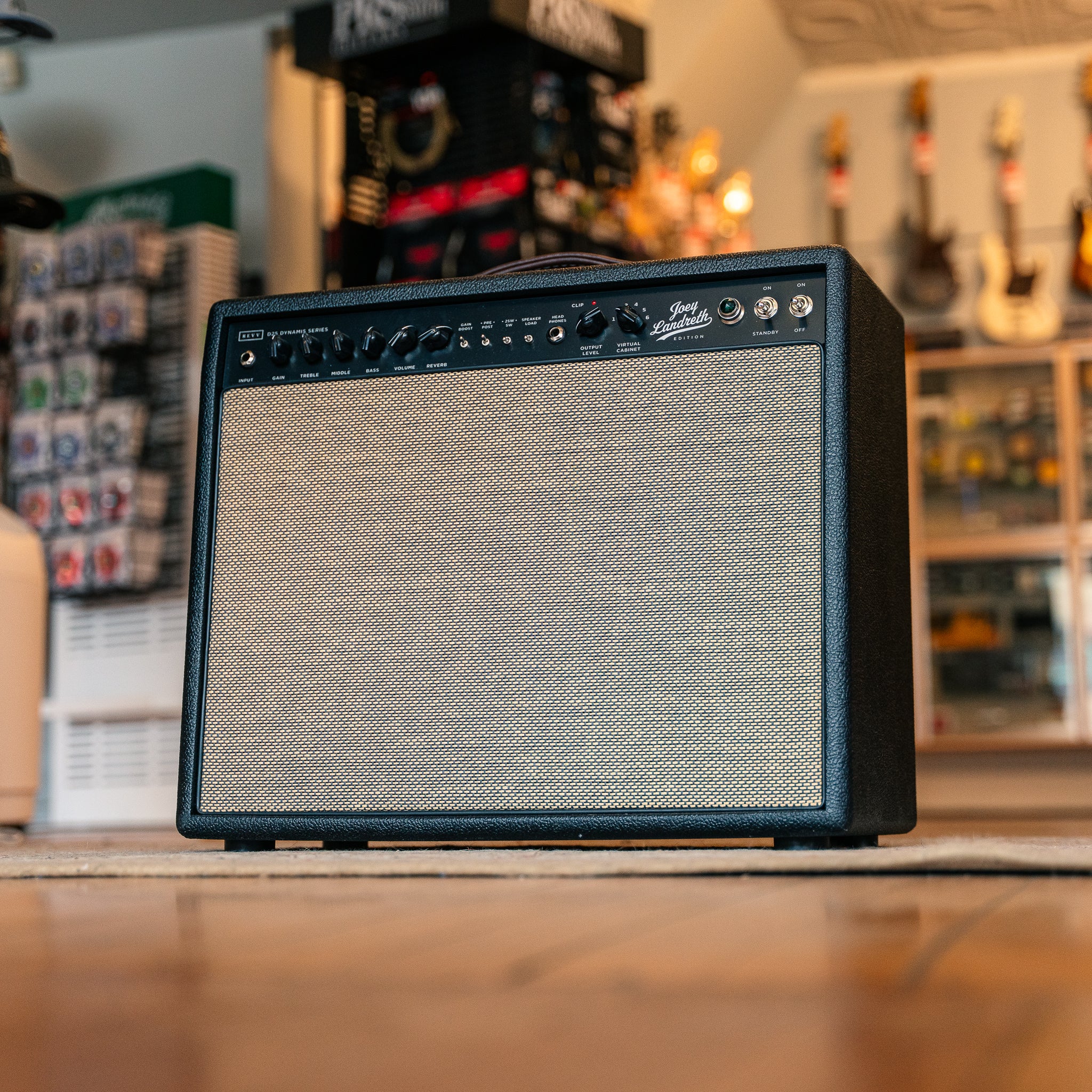 Revv D-25 - Joey Landreth Signature in Black