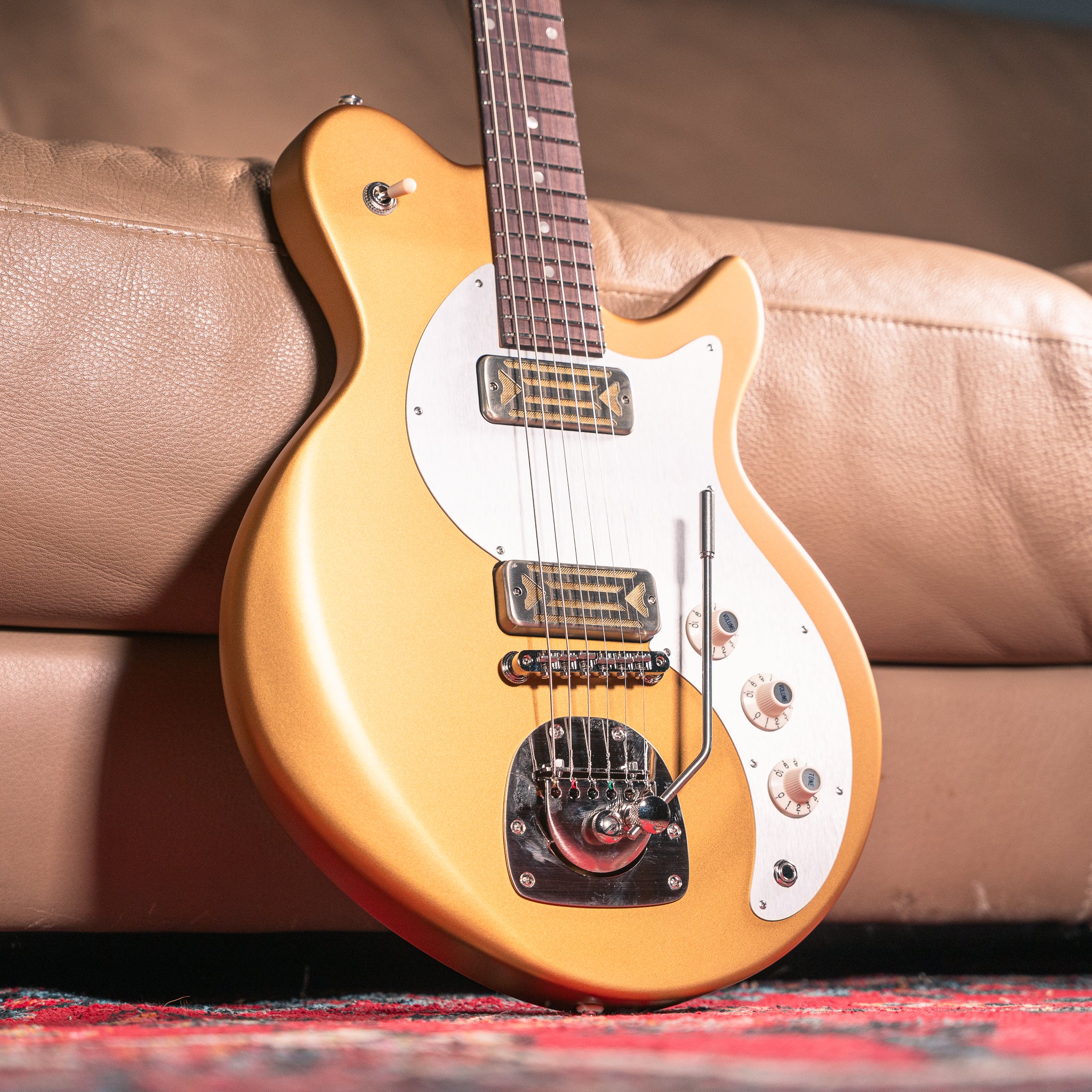 Eastman Fullertone Offset '62 in Gold