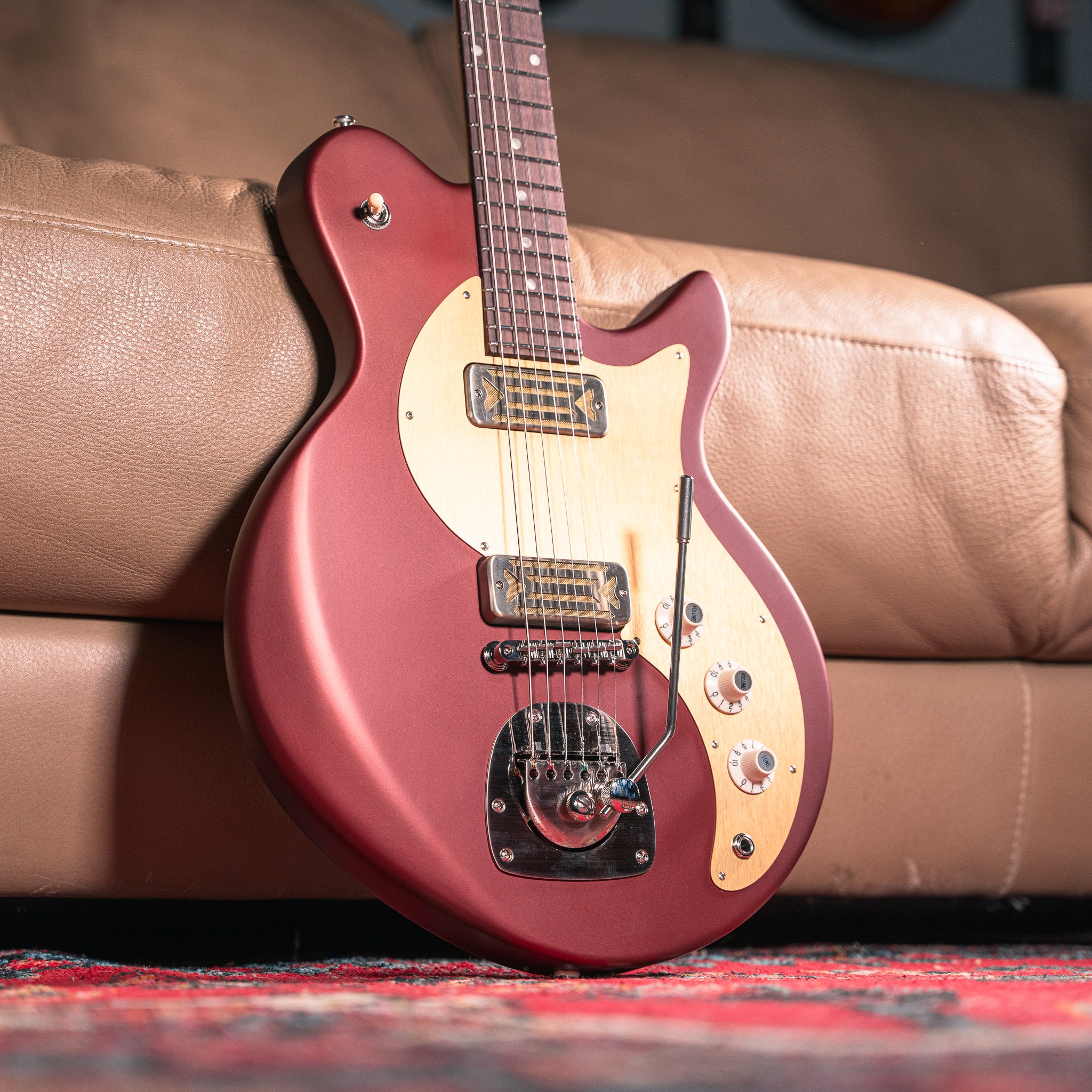 Eastman Fullertone Offset '62 in Dakota Red