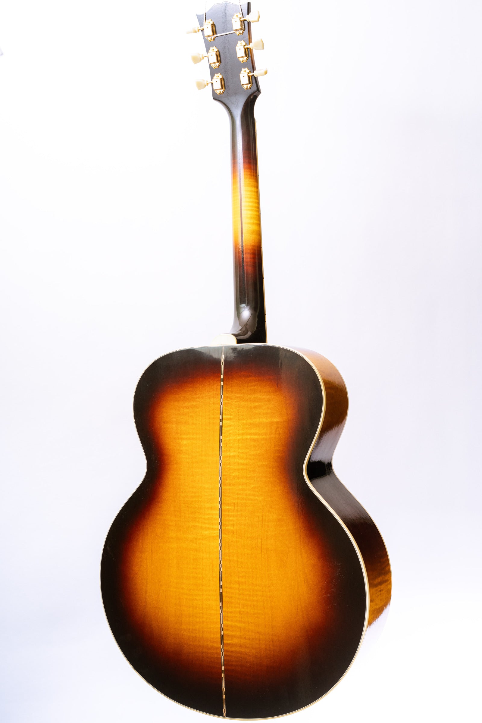 Gibson Acoustic Custom Shop '57 SJ-200 in Vintage Sunburst