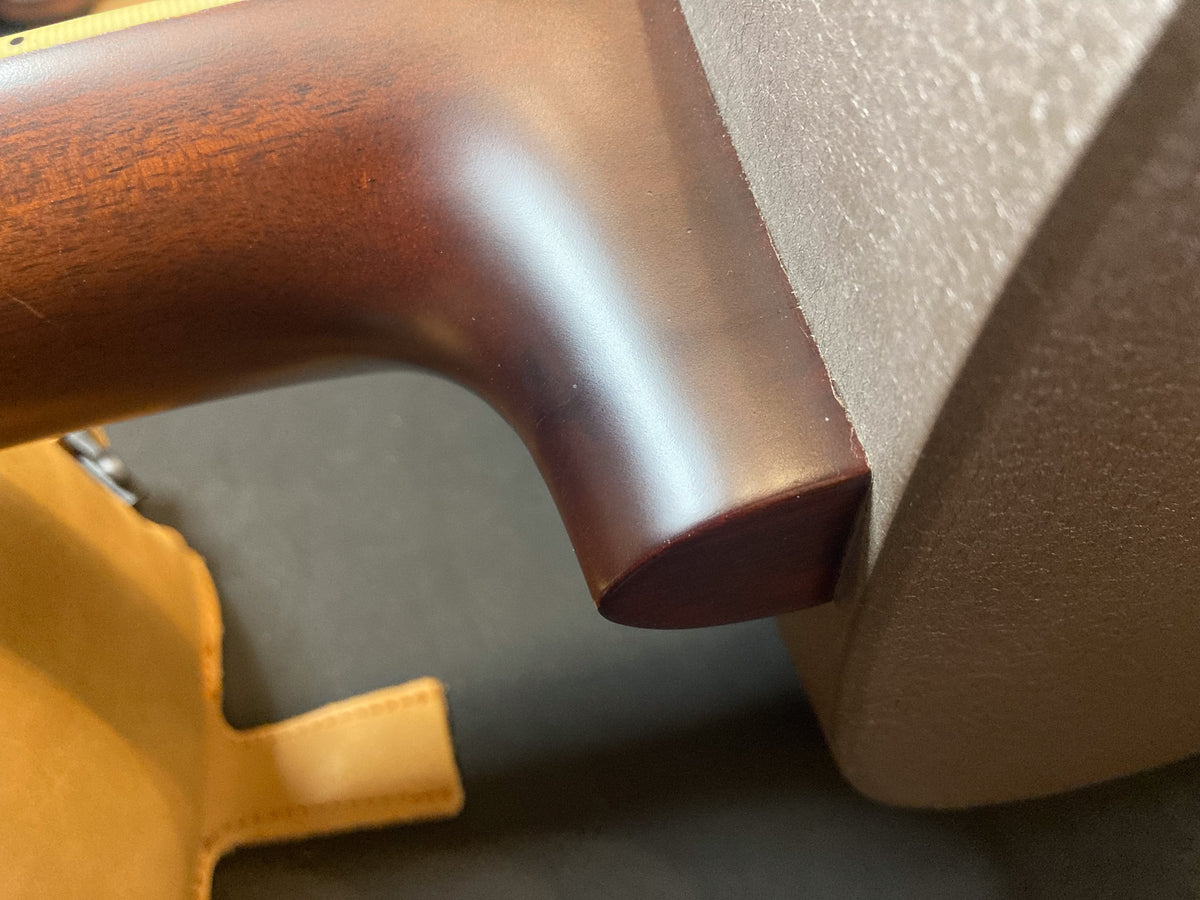 National Delphi with Neck Heel Repair Pre-Owned.