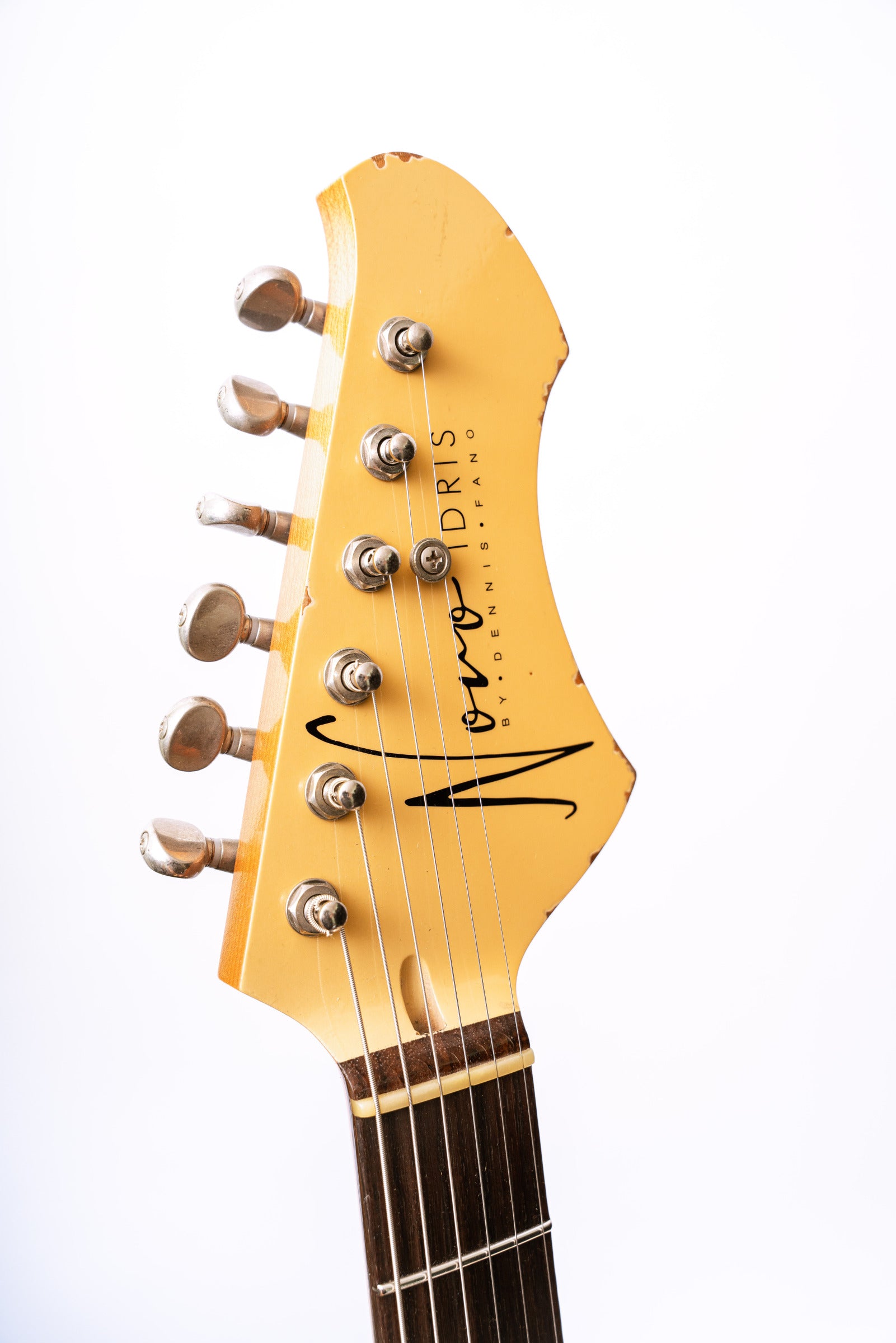 Novo Idris in Desert Sand